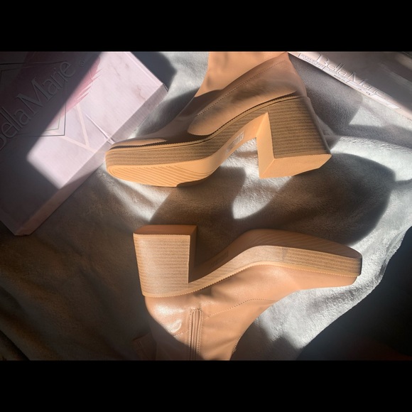 Mid calf booties - Picture 2 of 7